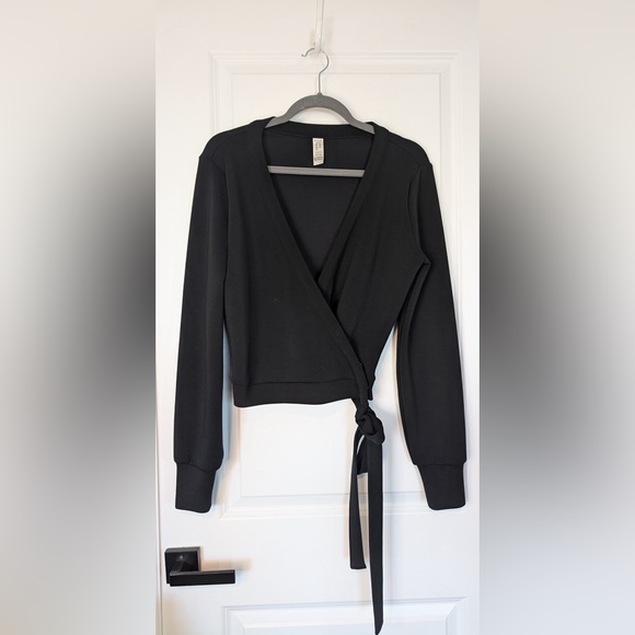 SPANX Tops - Spanx Women’s Air Essential Ballet Wrap Black Size Small